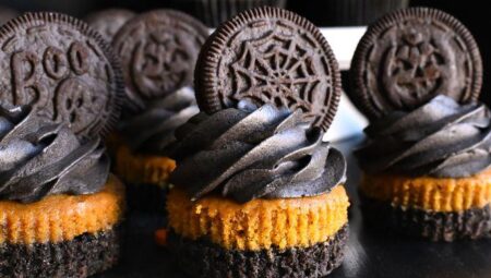 Pumpkin Oreo Cupcakes